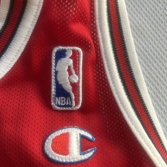 Scottie Pippen #33 Chicago Bulls Red Champion Jersey Vintage Adult Size 44 NBA - Picture 5 of 6